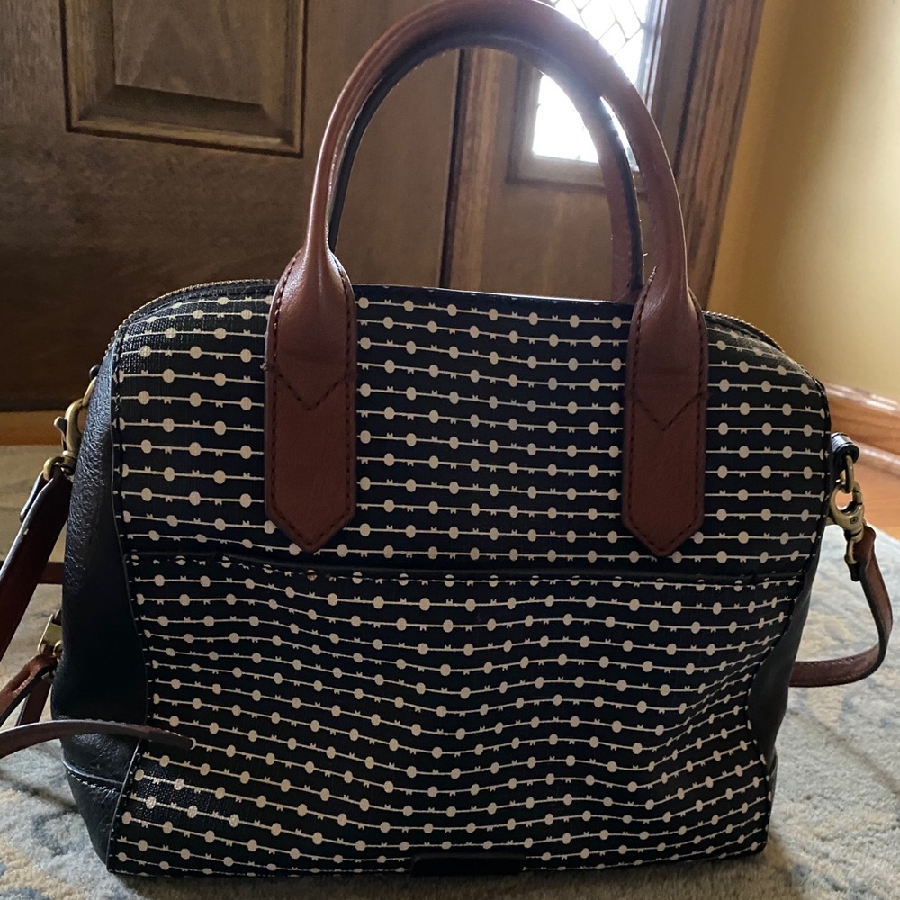 Fossil purse